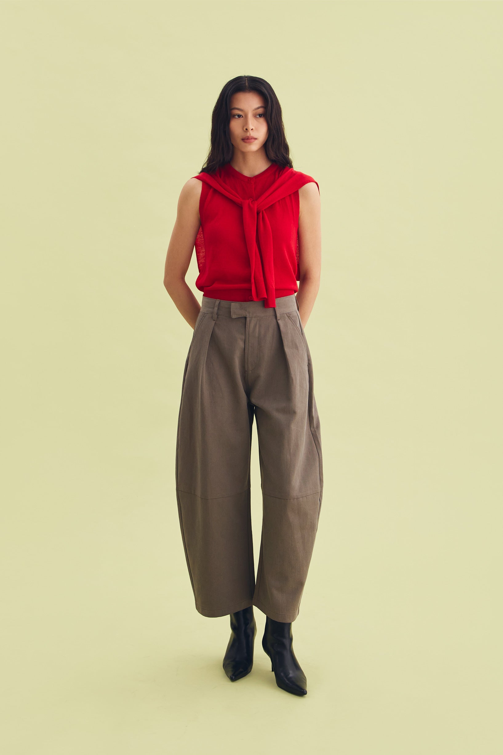 LUMINOUS PANTS GREY - CALLIE ft. IRANI VIANZA