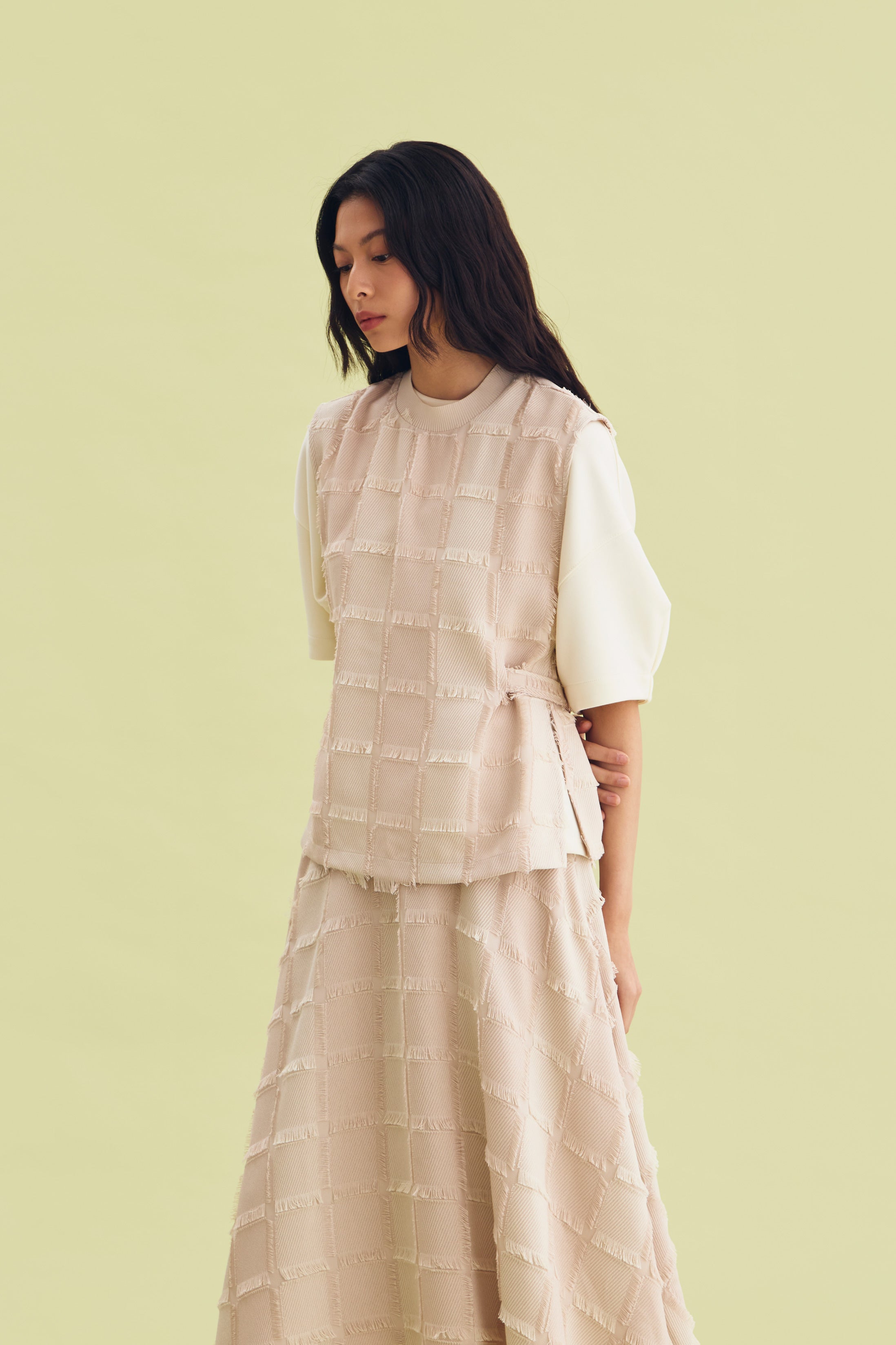 FEATHER VEST BEIGE - CALLIE FT. IRANI VIANZA