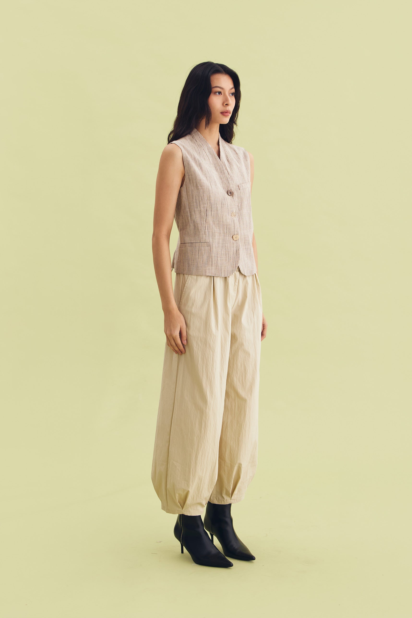 INTERLUDE VEST BEIGE - CALLIE ft. IRANI VIANZA