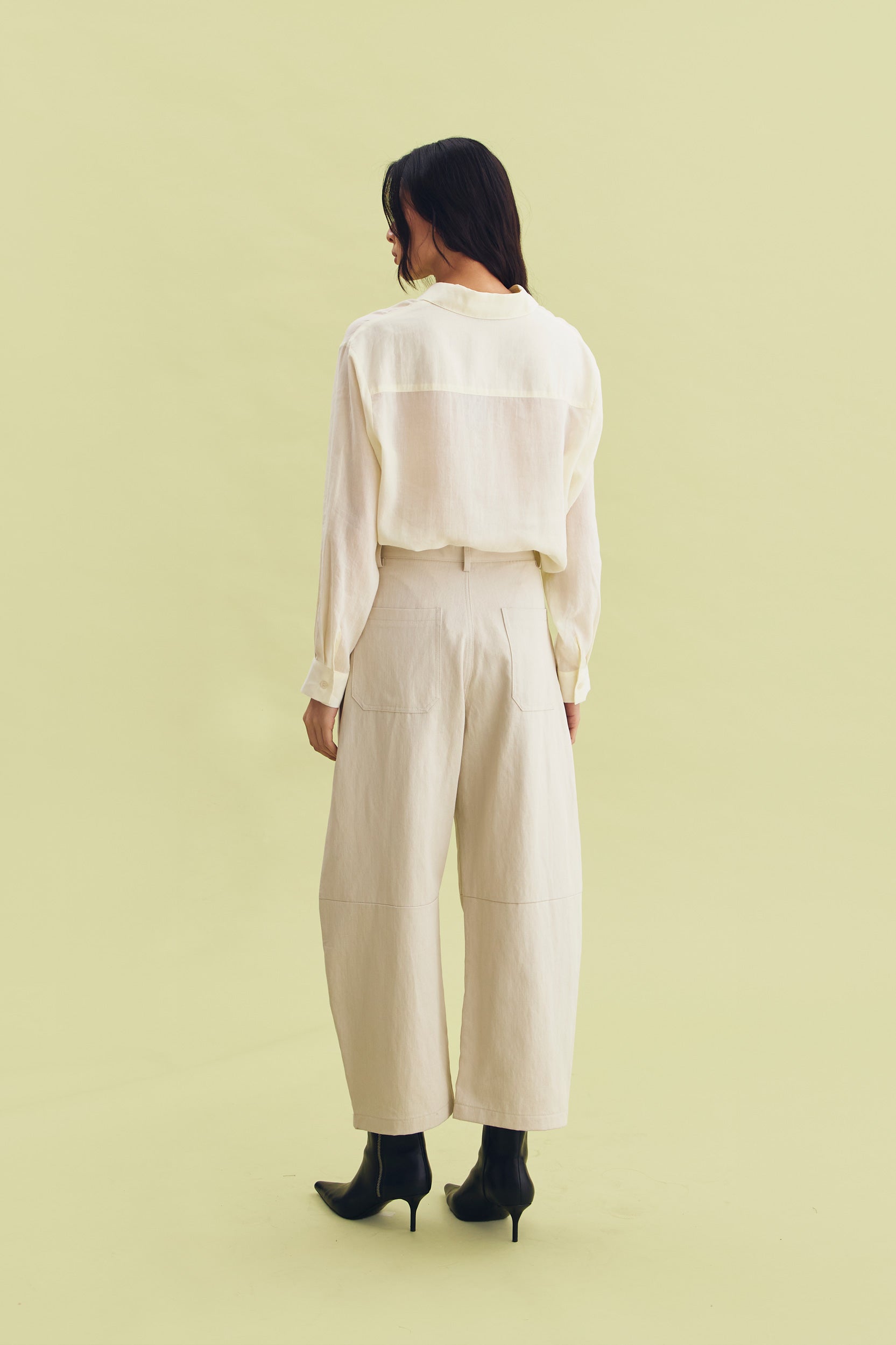 SOOTHE SHIRT YELLOW - CALLIE ft. IRANI VIANZA