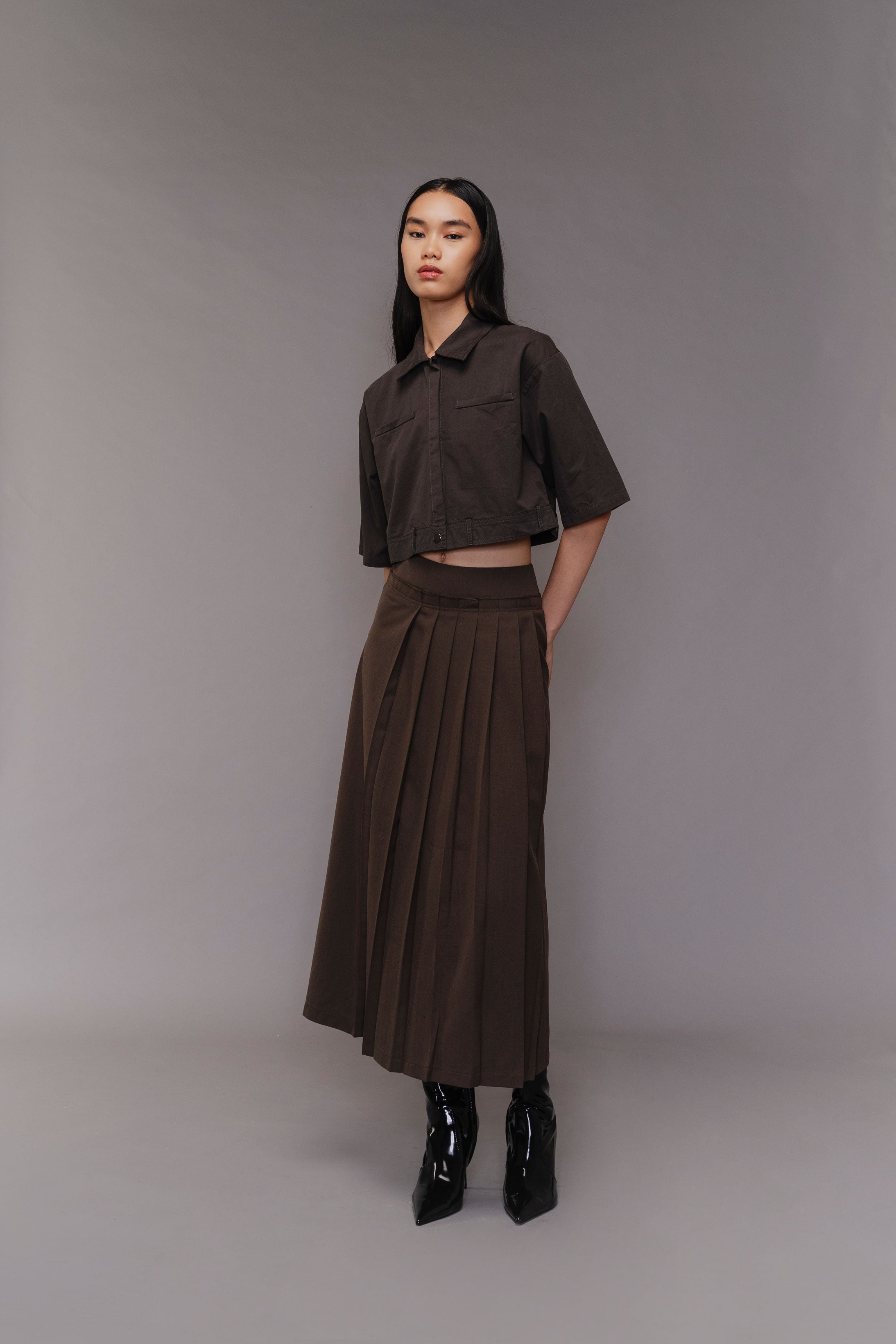 LASSIE TOP DARK GREY