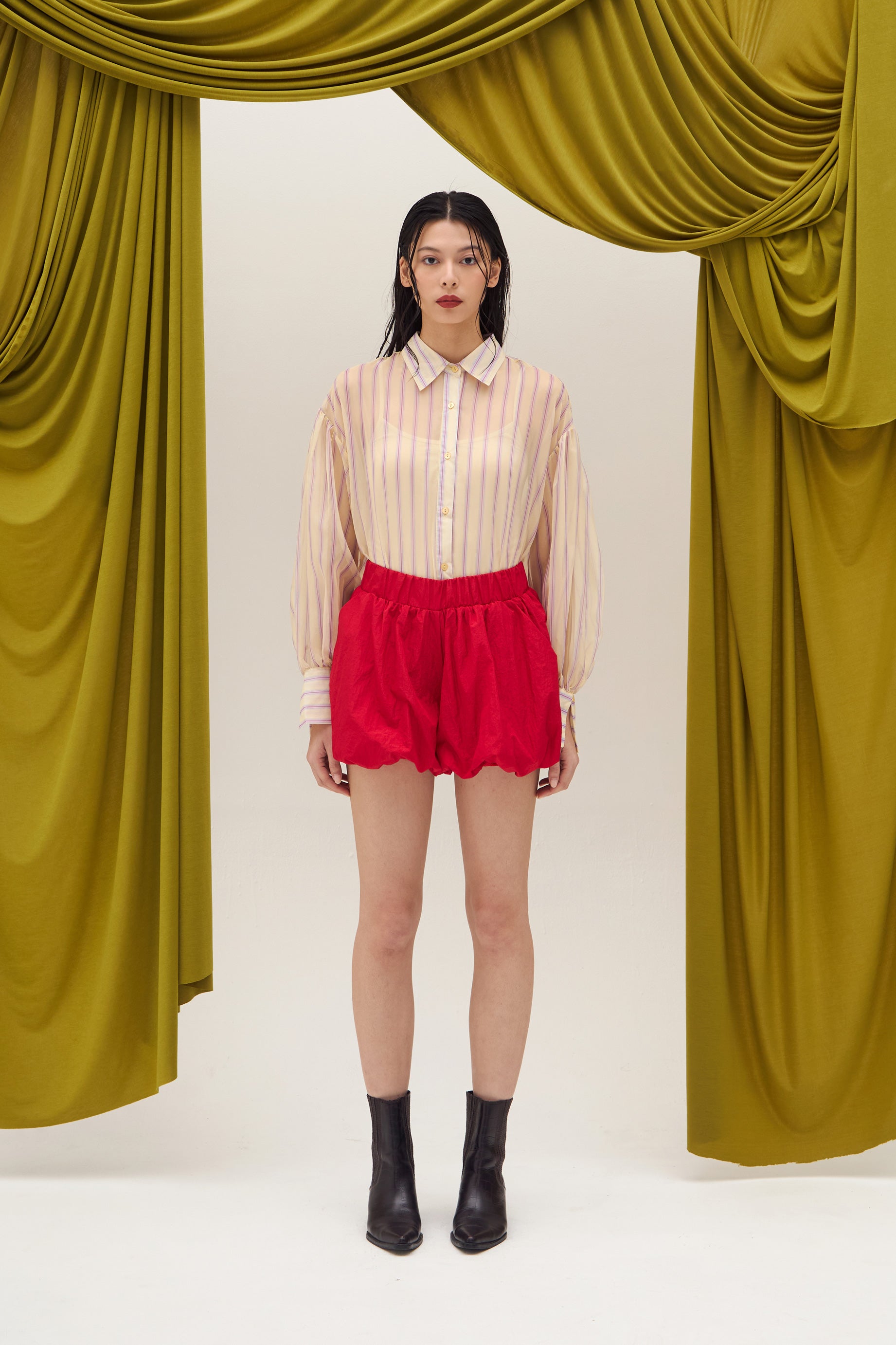 ROSCO SHORT RED