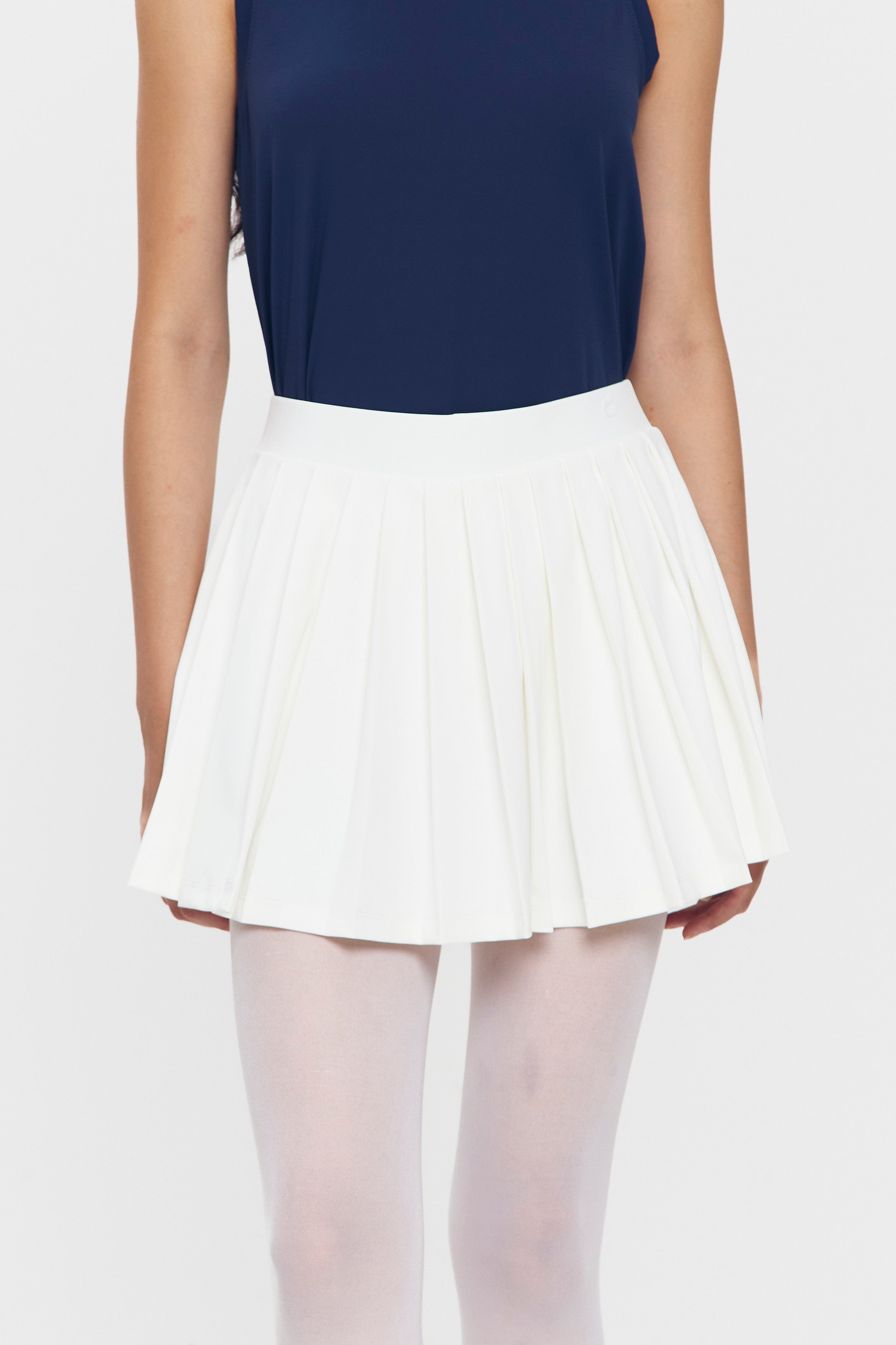 AERO SKORT WHITE