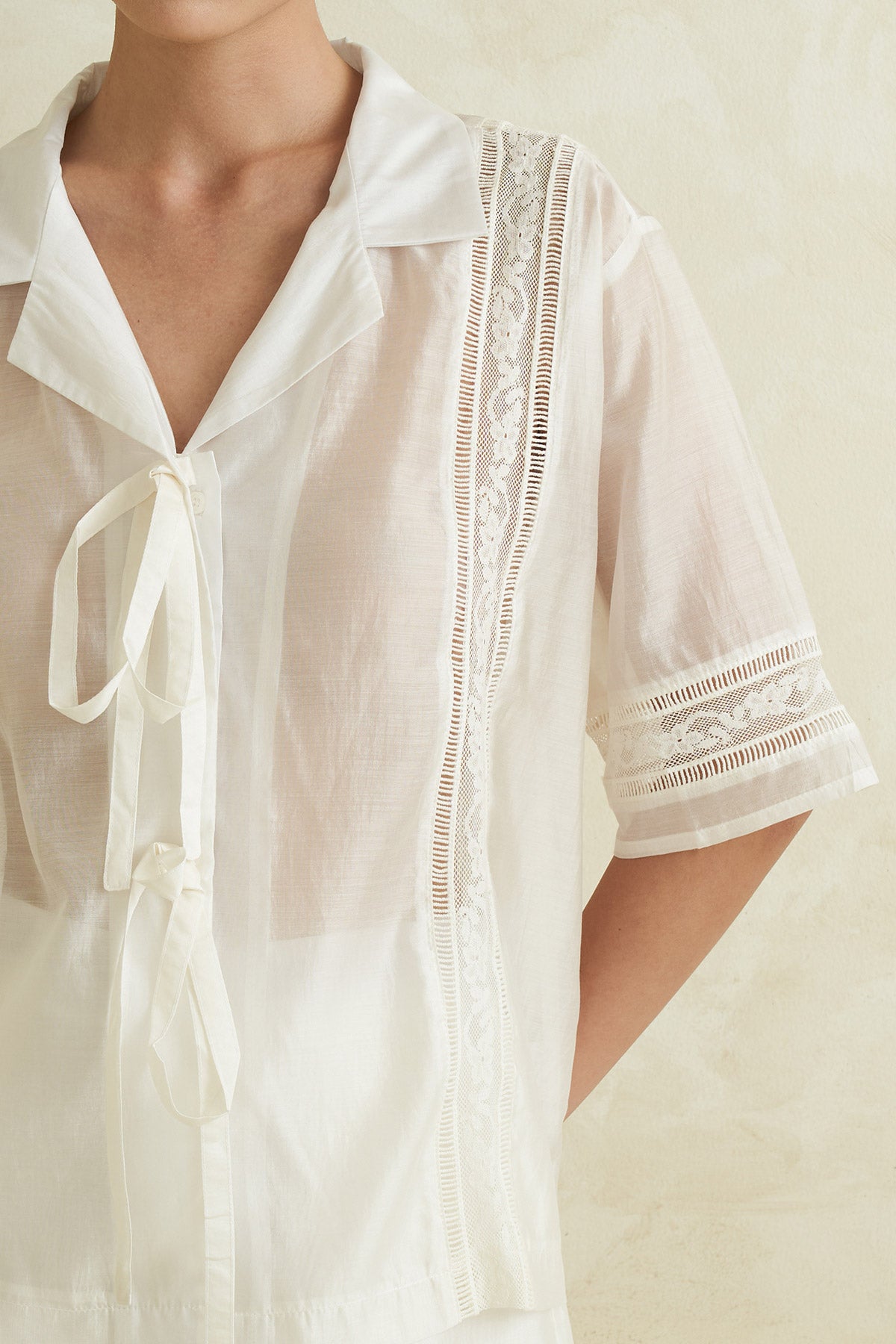 GLISTEN TOP WHITE
