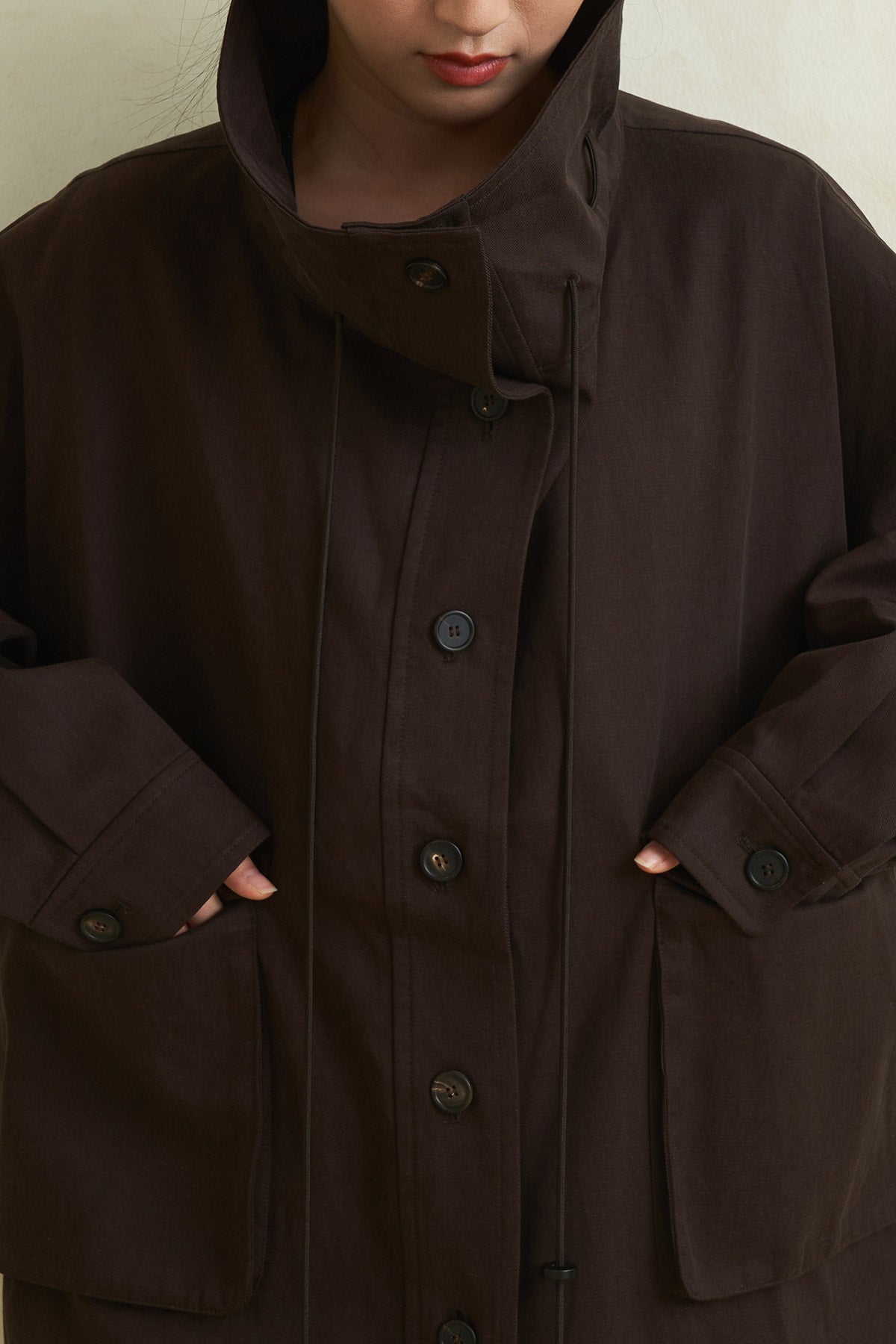 LUSH OUTER BROWN