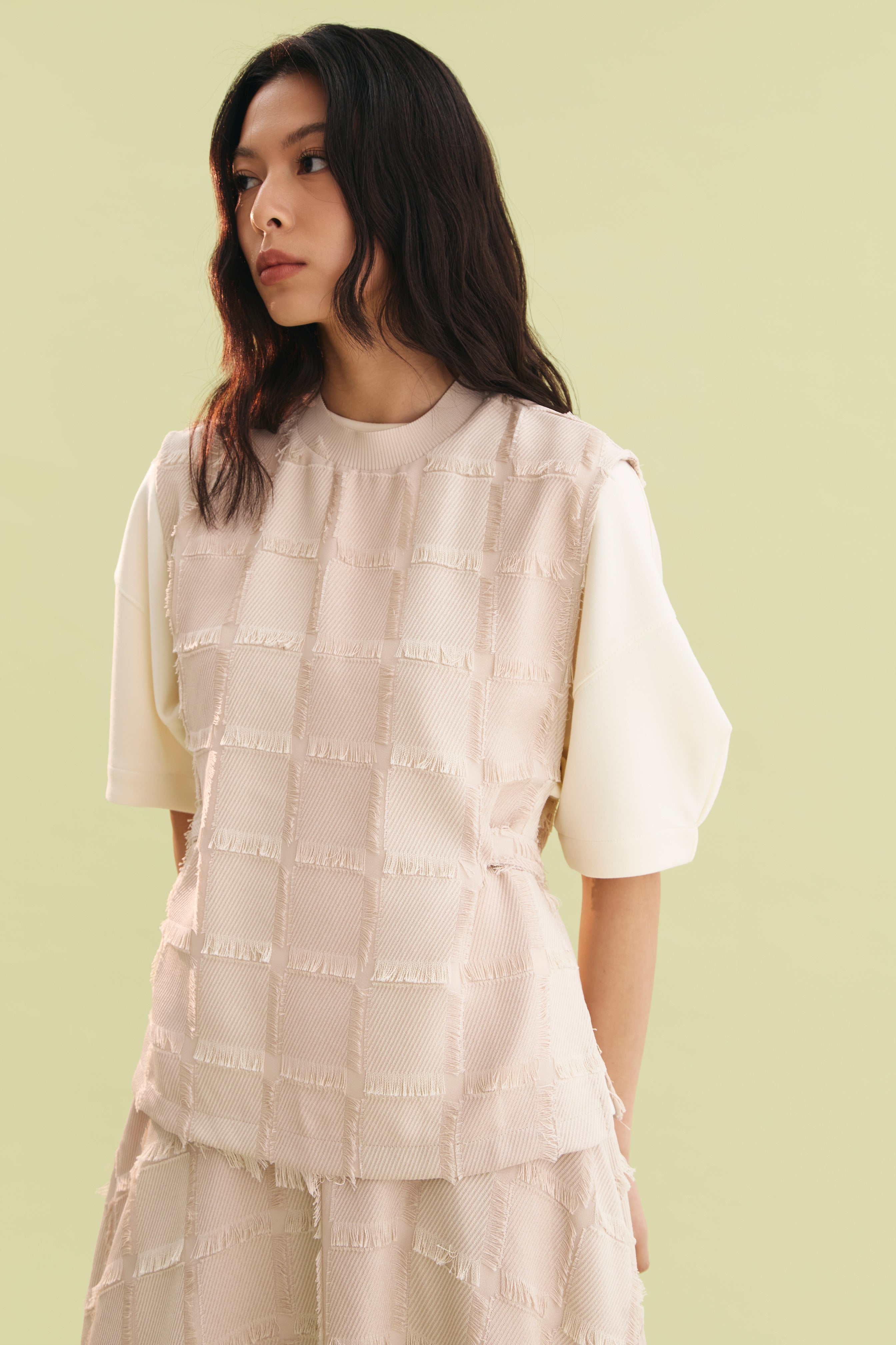 FEATHER VEST BEIGE - CALLIE FT. IRANI VIANZA