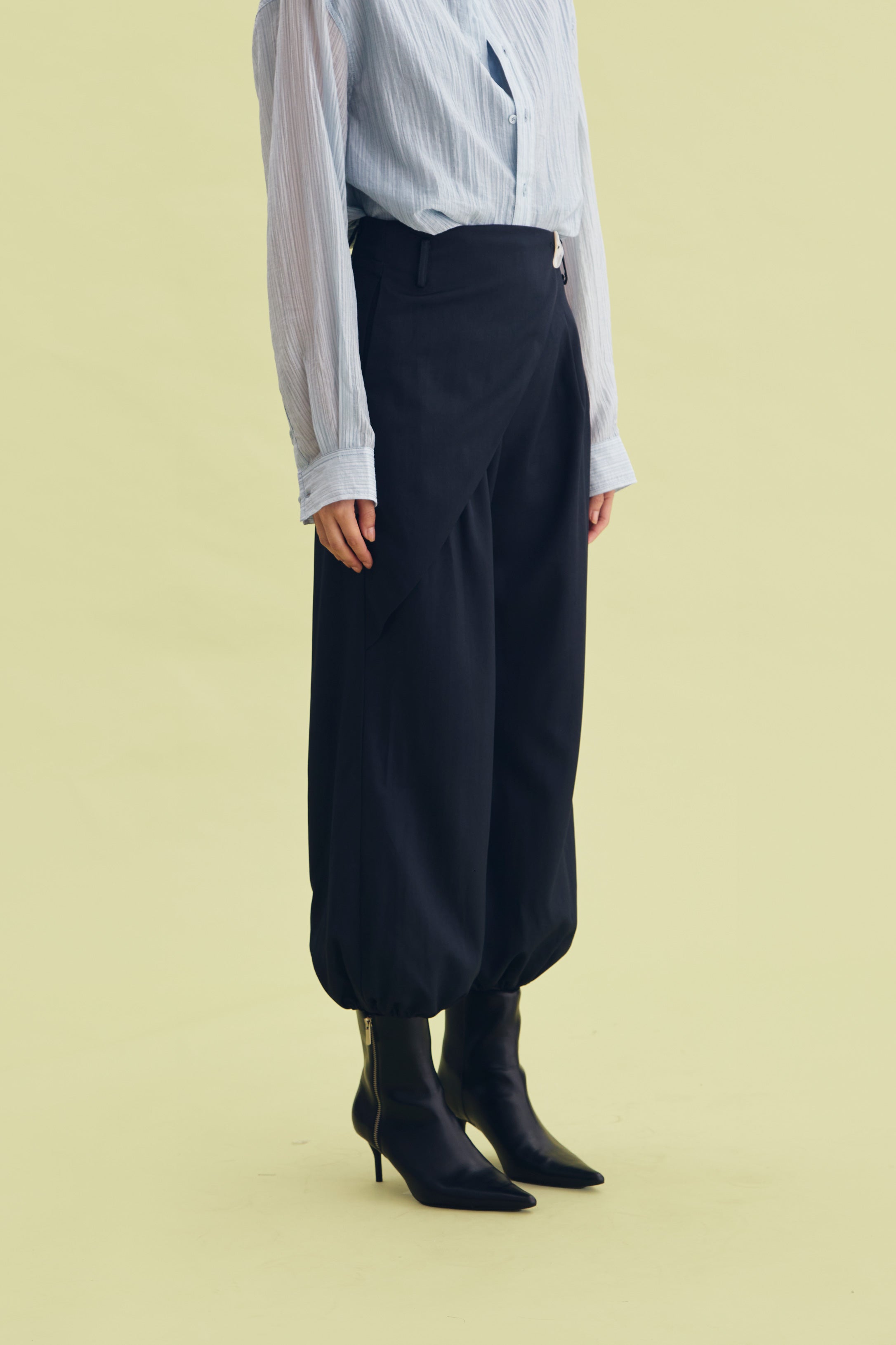 SOMA PANTS NAVY - CALLIE FT. IRANI VIANZA