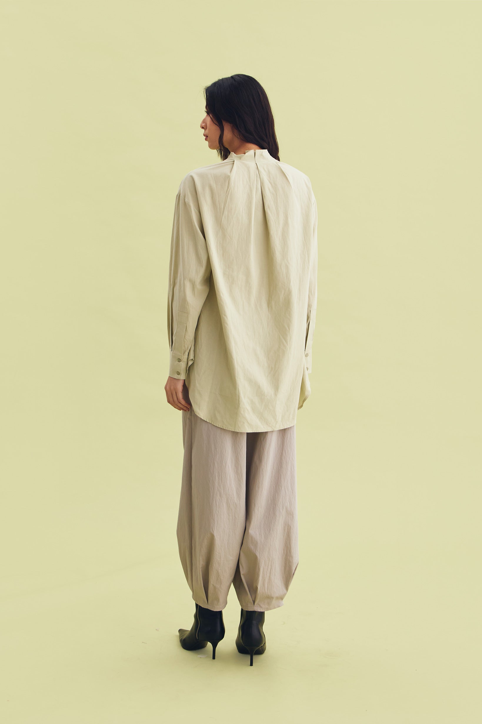 EASE TOP GREEN - CALLIE FT. IRANI VIANZA