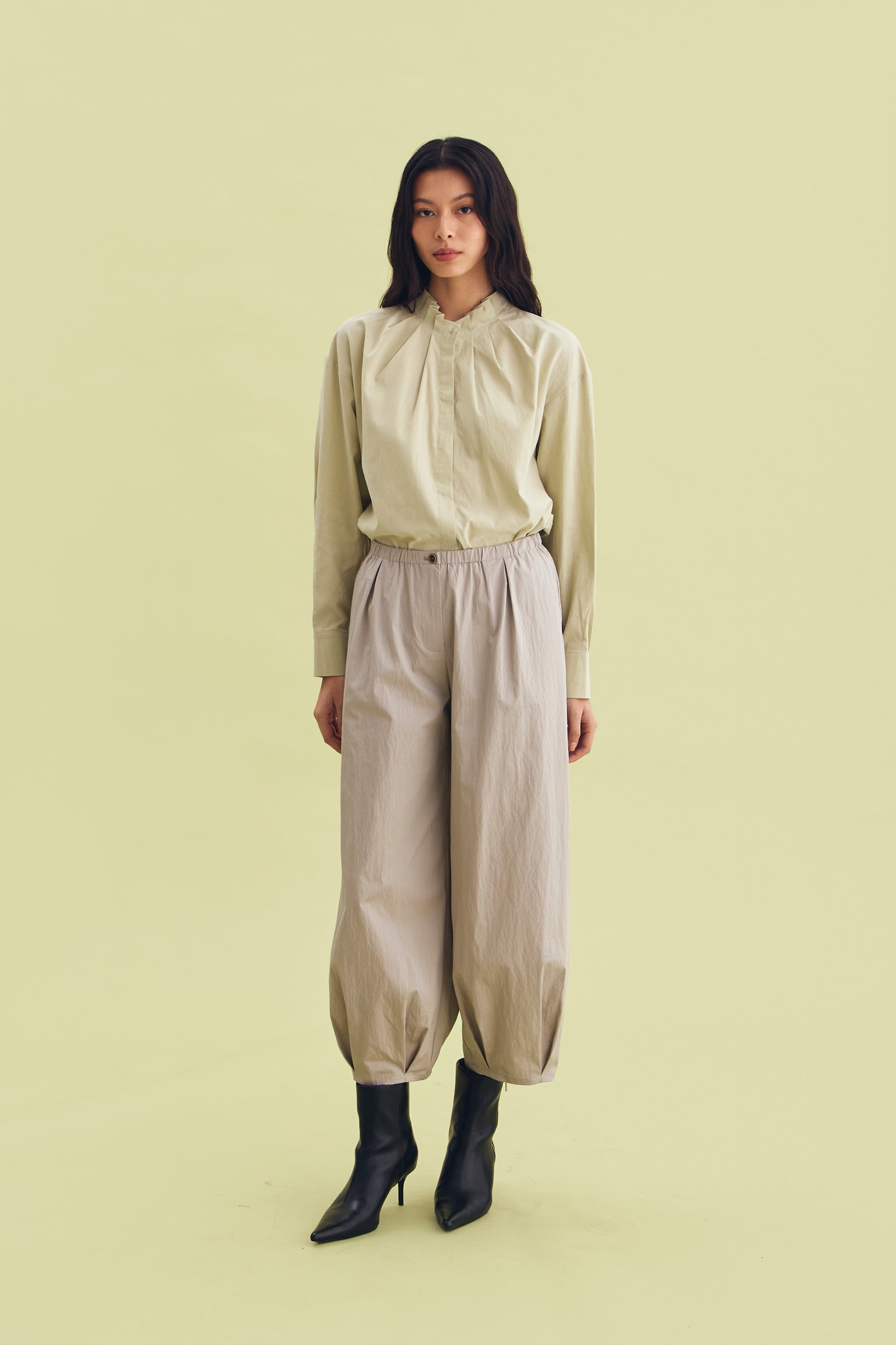 LUCENCE PANTS GREY - CALLIE ft. IRANI VIANZA