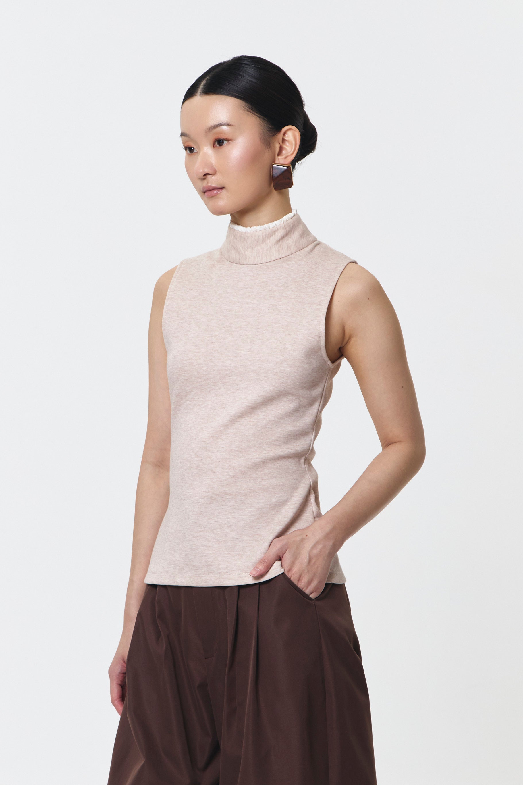 JACQUELINE TOP BEIGE
