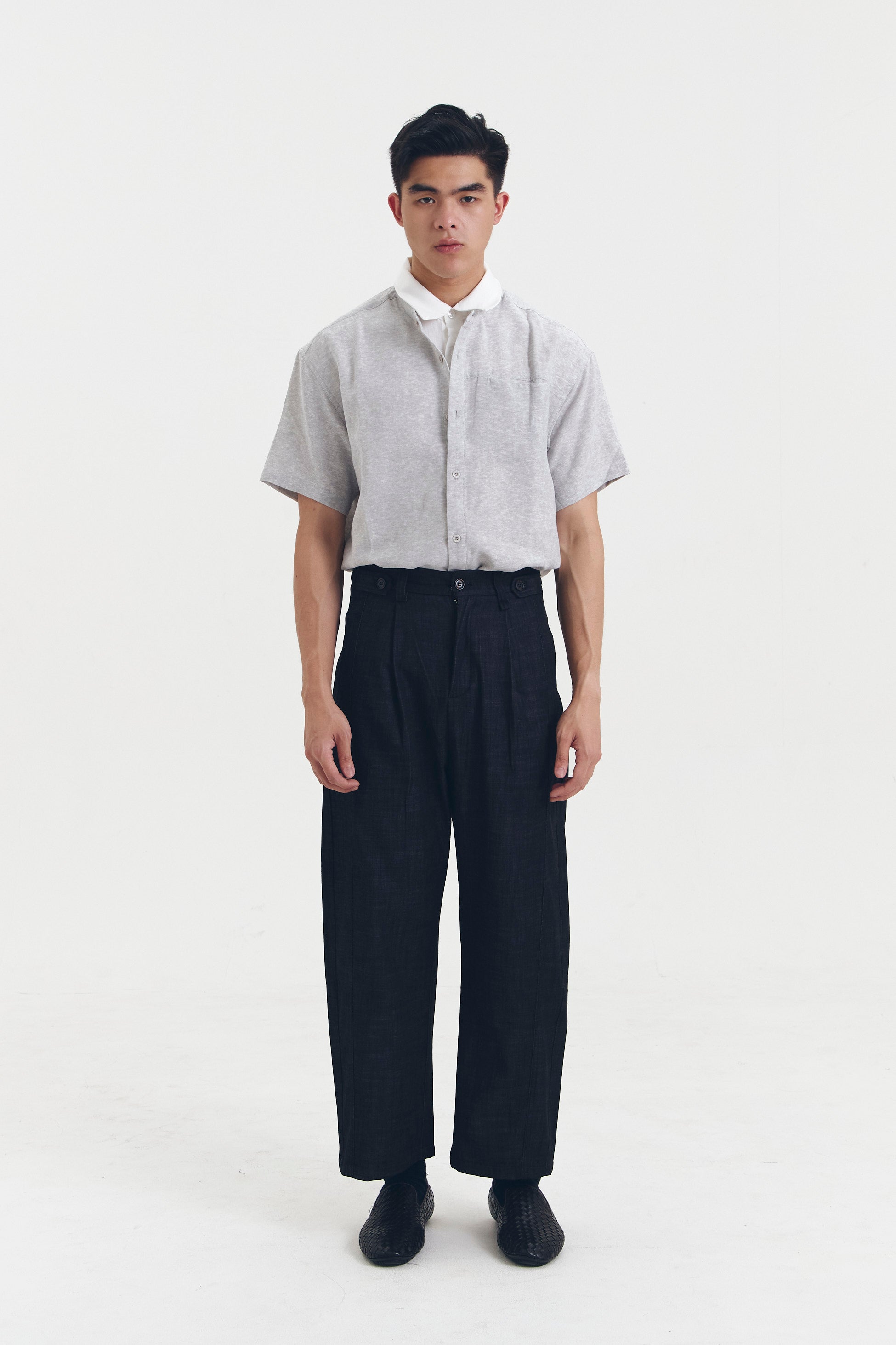 CELANA OSLO HITAM