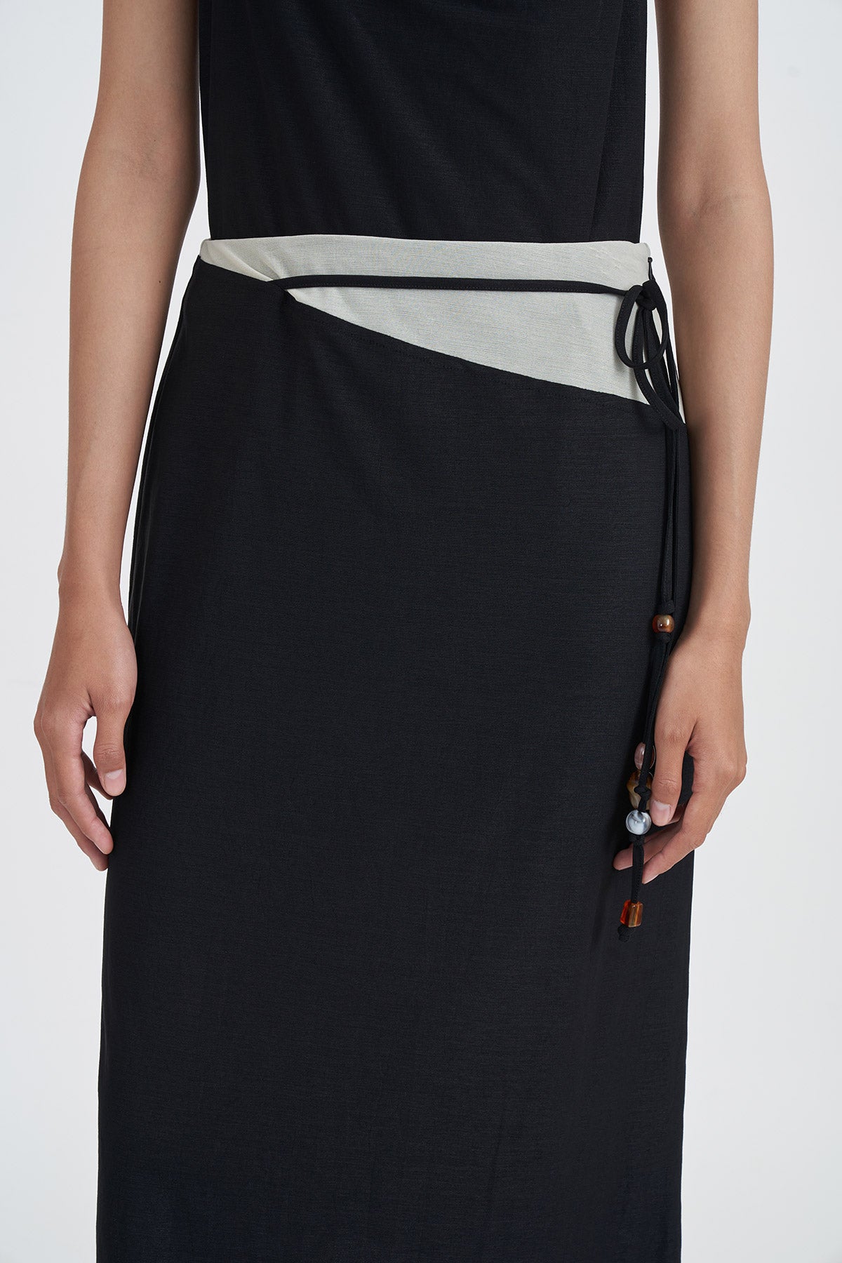 HIRAETH SKIRT BLACK