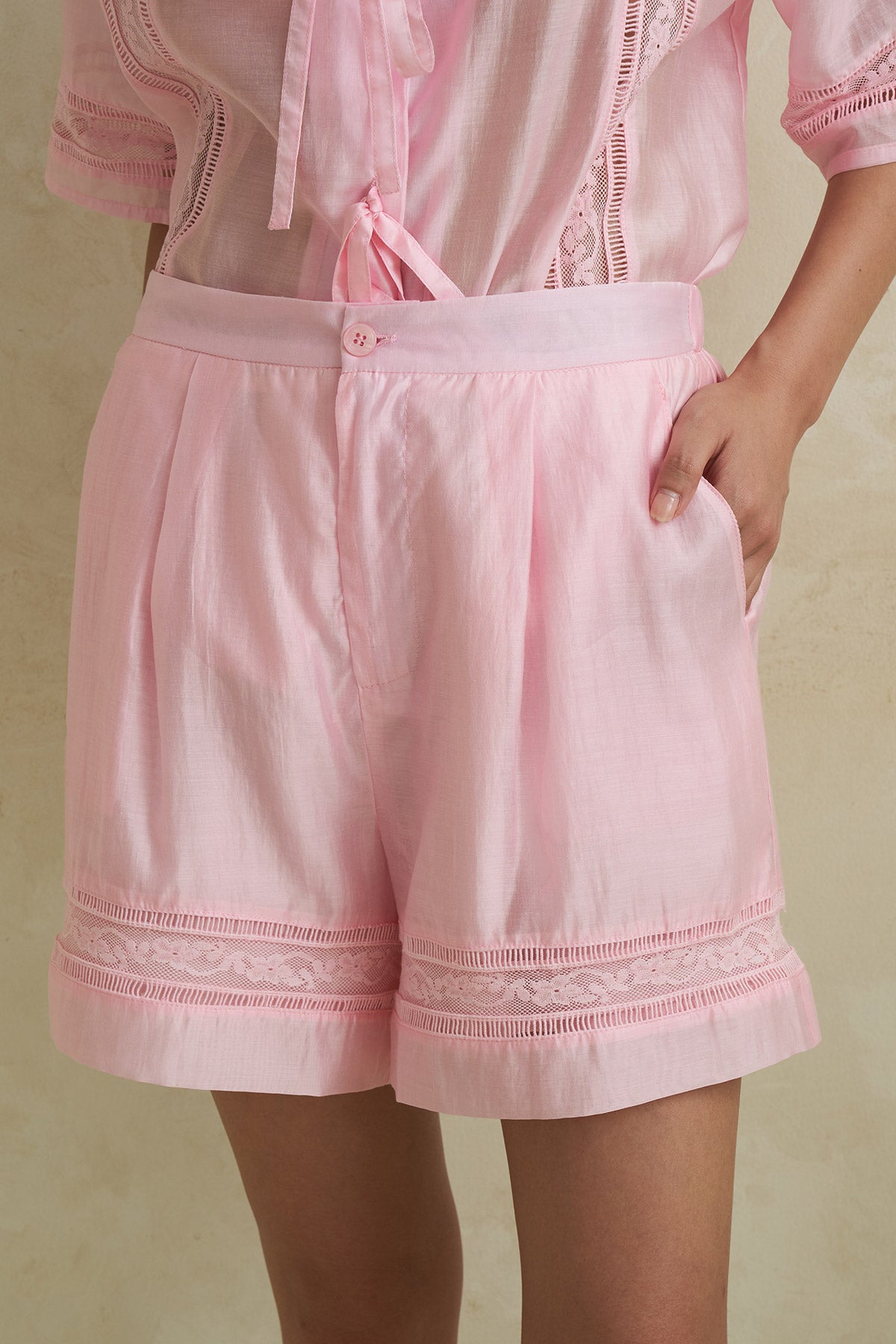 GLIMMER SHORTS PINK