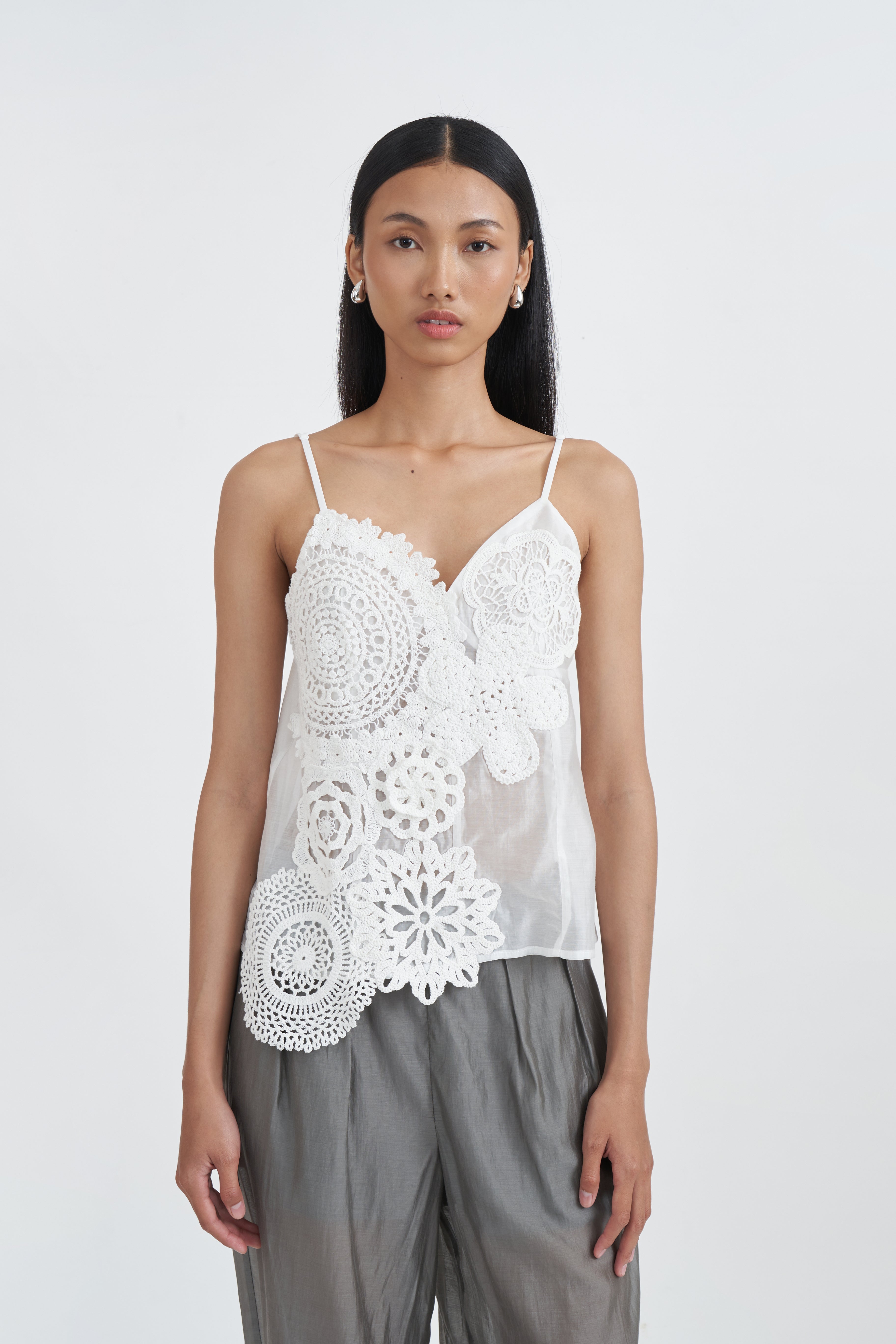 ROSETTE TOP WHITE
