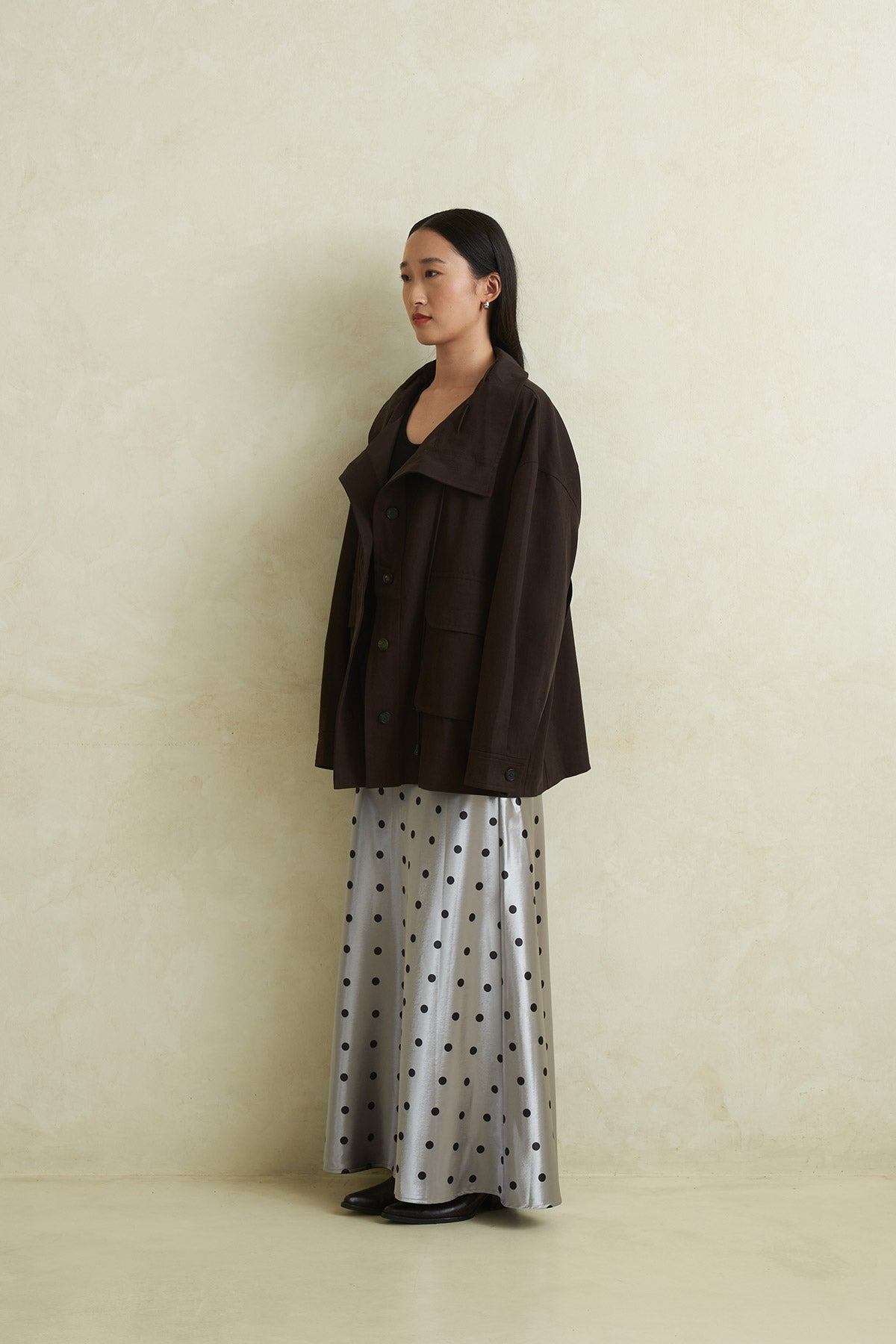 LUSH OUTER BROWN